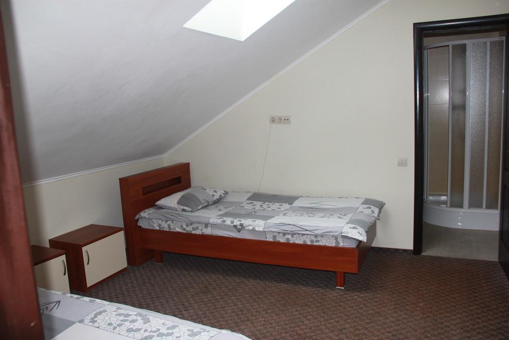 Skazka Hotel Vinnitsja Værelse billede